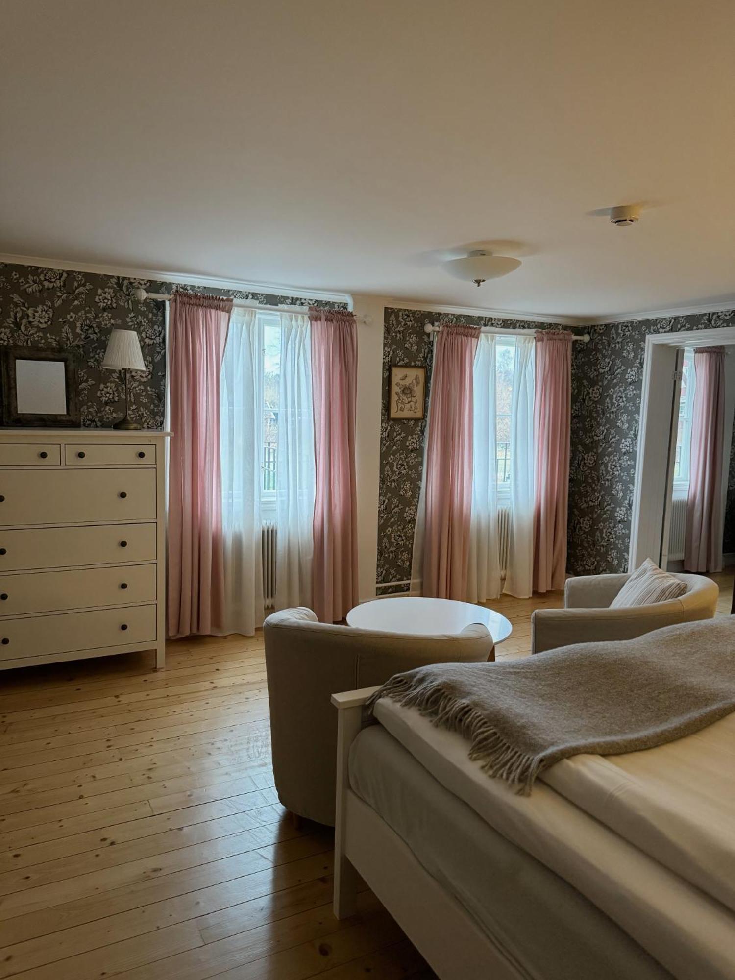 Hotel Smalandsgarden Gränna Zewnętrze zdjęcie